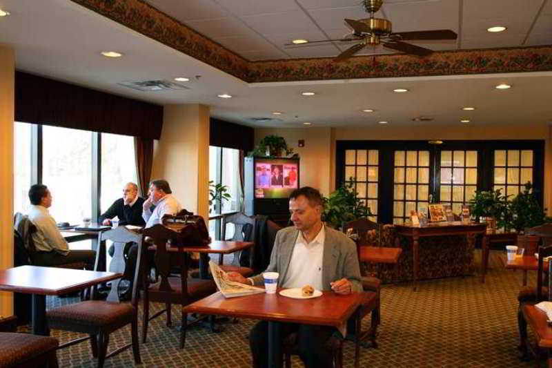 Hampton Inn Bellevue/Nashville I-40 West Restaurant photo